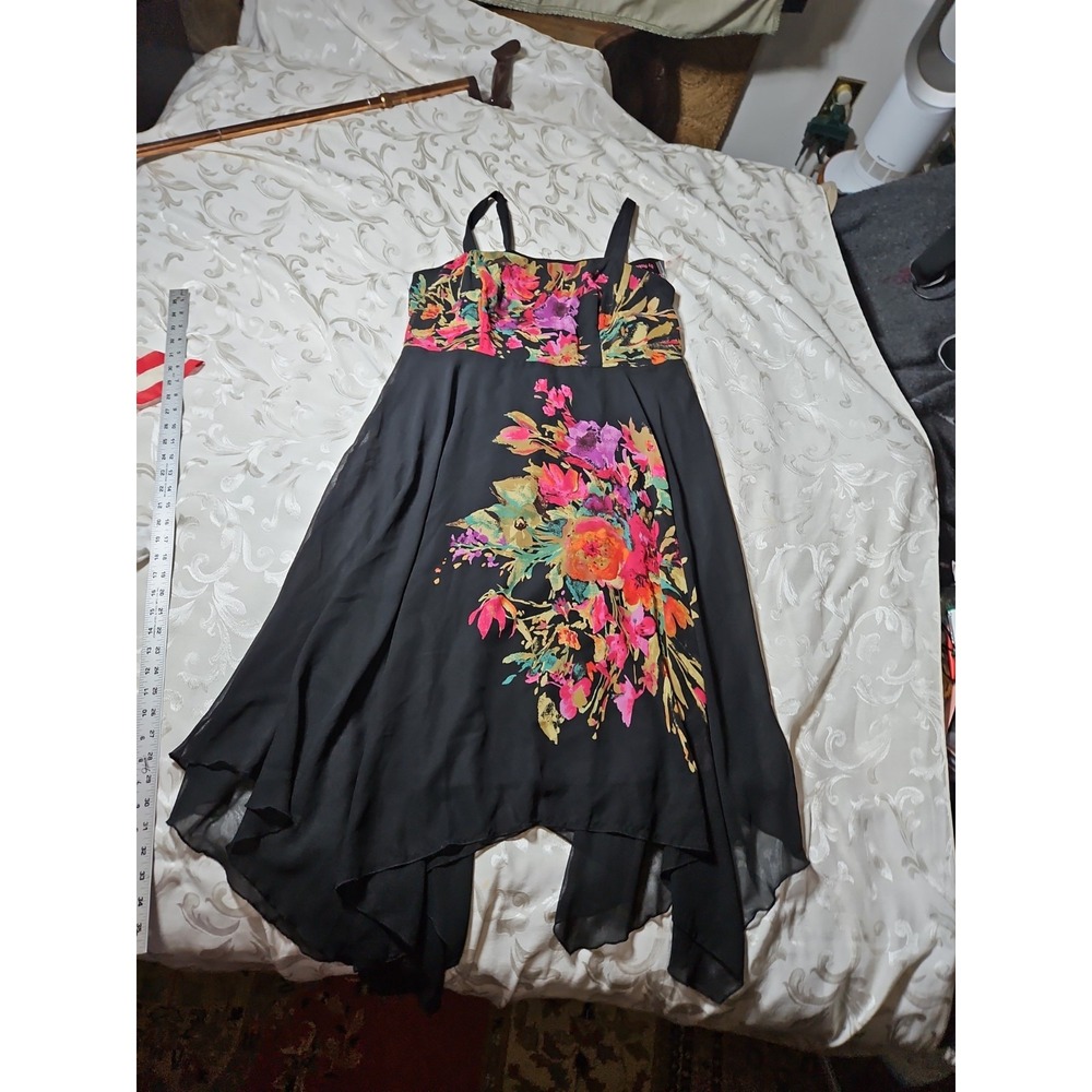 Signature by Robbie Bee Dress Tiered Flouncy Beaded Handkerchief Size 18 NWT